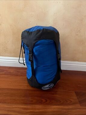 SleepCell Blue and Black Sleeping Bag in Compression Sack